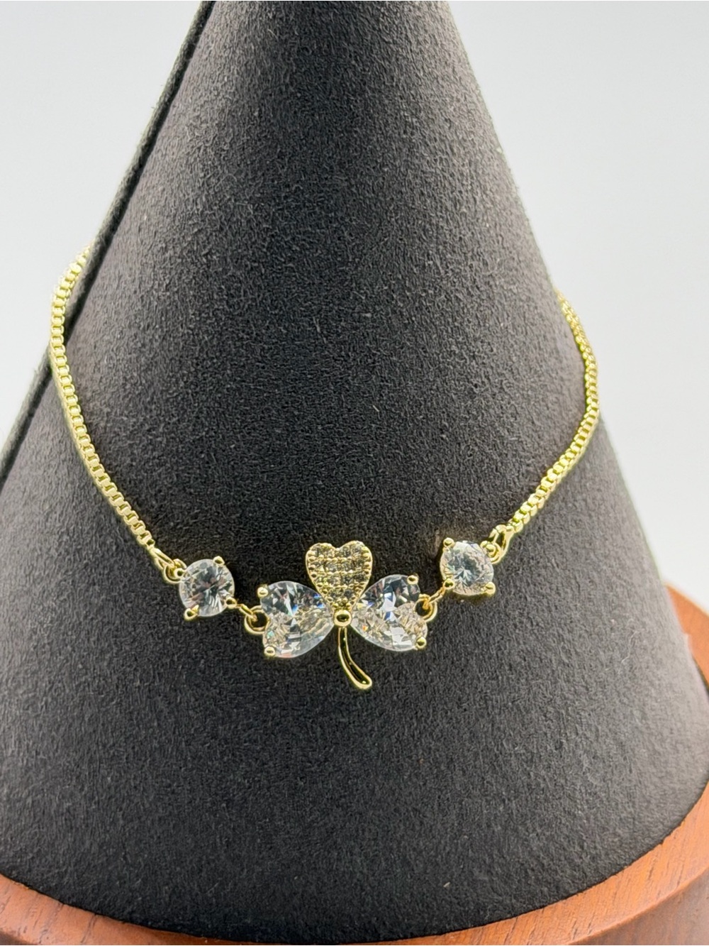 Pretty Bird Gold Clover Bracelet with Clear Stones